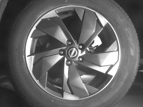 Used 2025 Nissan Rogue SV image 14