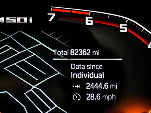 Used 2020 BMW X5 M50i w/ Premium Package image 50