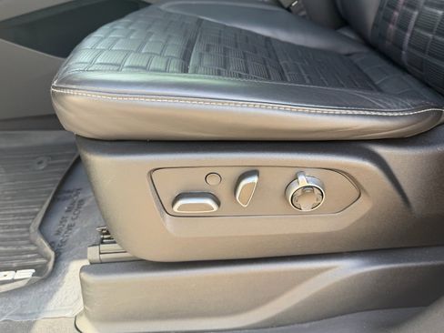 Used 2023 Cadillac Escalade Sport Platinum w/ LPO, ONYX Package image 25