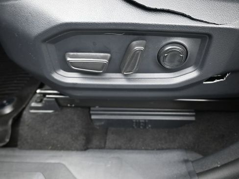 Used 2023 Toyota Tundra Limited AWD/4WD image 31
