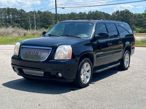 Used 2007 GMC Yukon XL SLT w/ SLT Preferred Equipment Group RWD image 2
