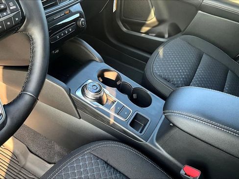 New 2026 Ford Escape Active w/ Tech Pack #1 FWD image 8