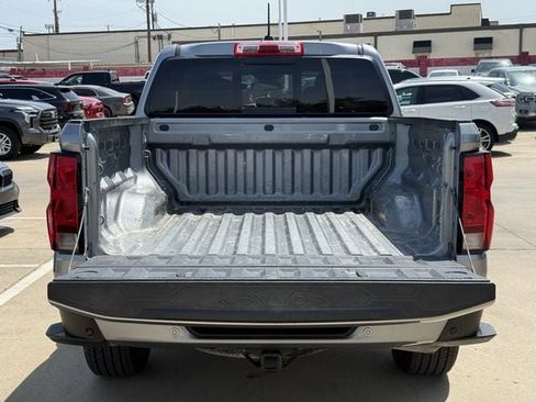 Used 2023 Chevrolet Colorado LT w/ LT Convenience Package RWD image 32