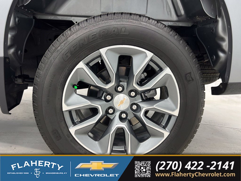 Used 2025 Chevrolet Silverado 1500 LT AWD/4WD image 20