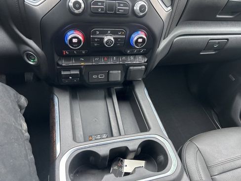 Used 2022 GMC Sierra 1500 Denali w/ Denali Premium Package image 34