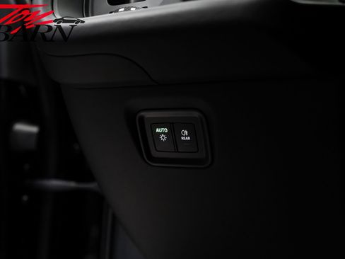 Used 2025 Porsche Cayenne GTS image 29