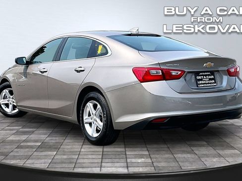 Used 2023 Chevrolet Malibu LT FWD image 2
