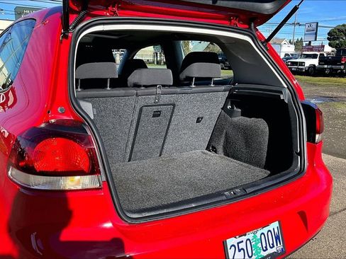 Used 2012 Volkswagen Golf 2-Door image 37