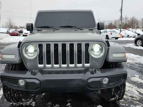 Used 2021 Jeep Wrangler Unlimited Sahara w/ Cold Weather Group image 12