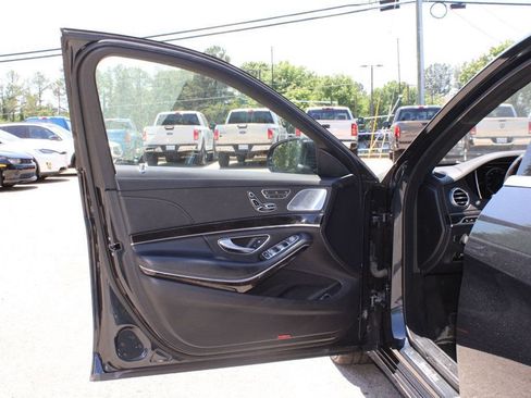 Used 2016 Mercedes-Benz S 550 Sedan image 12