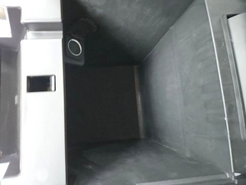 Used 2024 Ford Explorer XLT w/ Equipment Group 202A image 29