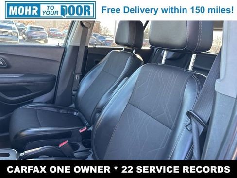 Used 2020 Chevrolet Trax LT w/ LT Convenience Package image 9