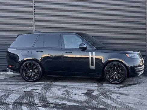 Used 2023 Land Rover Range Rover SE image 8