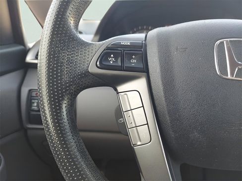 Used 2014 Honda Odyssey EX image 26
