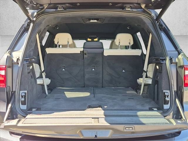 Used 2019 BMW X7 xDrive50i w/ Executive Package AWD/4WD image 6