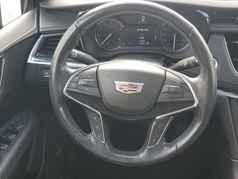 Certified 2022 Cadillac XT5 Premium Luxury w/ LPO, Floor Liner Package AWD/4WD image 30