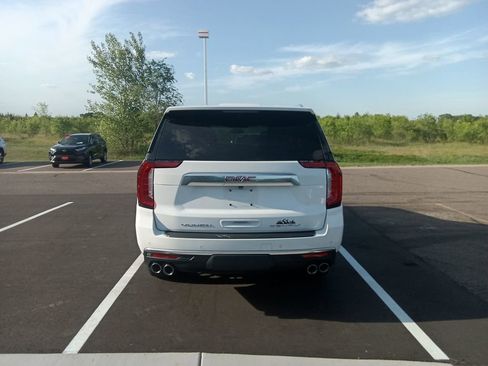 Used 2022 GMC Yukon Denali w/ Max Trailering Package AWD/4WD image 3