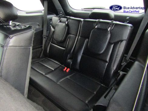 Certified 2020 Ford Explorer XLT w/ Equipment Group 202A AWD/4WD image 29