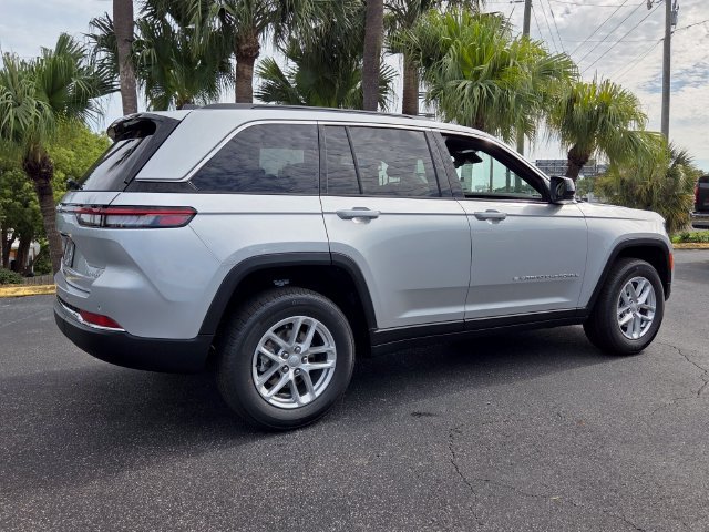 New 2026 Jeep Grand Cherokee Laredo X RWD image 8