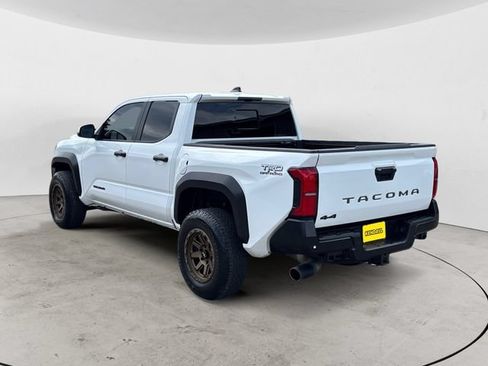 Used 2024 Toyota Tacoma TRD Off-Road w/ TRD Off Road Upgrade Package AWD/4WD image 3
