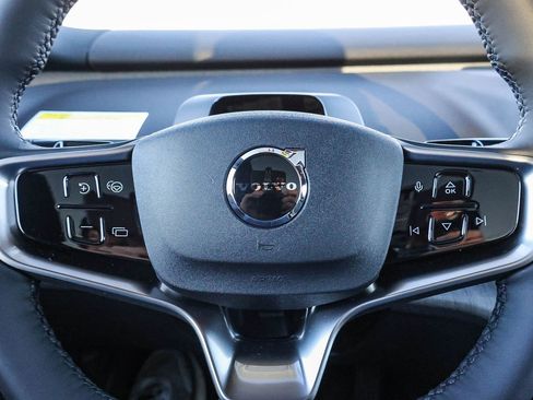 New 2025 Volvo EX30 Plus w/ Protection Package Premier image 24