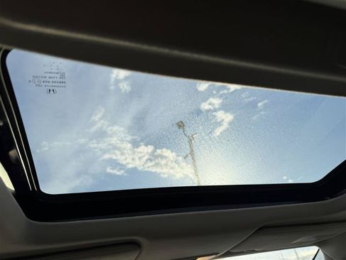 Used 2017 Honda HR-V EX image 13