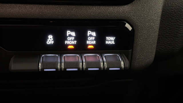 Used 2025 RAM 1500 Tradesman AWD/4WD image 32