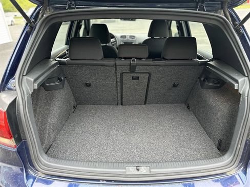 Used 2011 Volkswagen Golf 4-Door FWD image 12