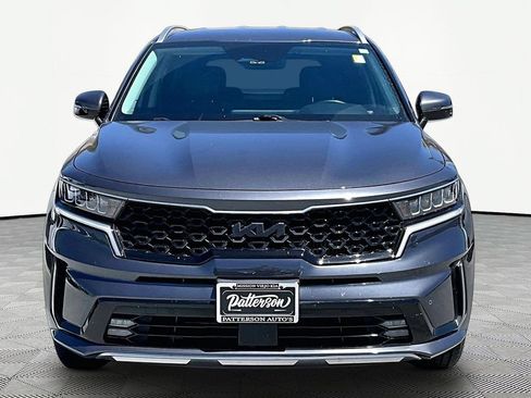 Certified 2023 Kia Sorento EX FWD image 3