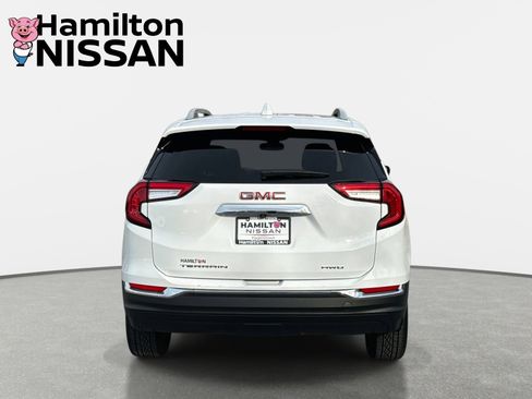 Used 2023 GMC Terrain SLT image 3