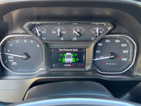 Used 2021 GMC Sierra 1500 SLE RWD image 17