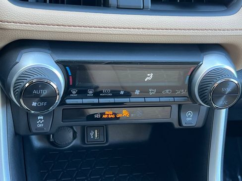 Certified 2025 Toyota RAV4 XLE image 20