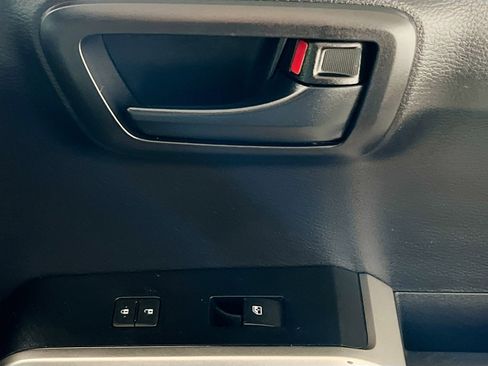 Used 2021 Toyota Tacoma SR5 image 31