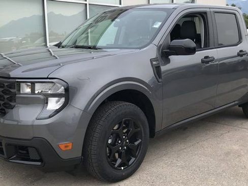 New 2025 Ford Maverick XLT w/ XLT Luxury Package image 3