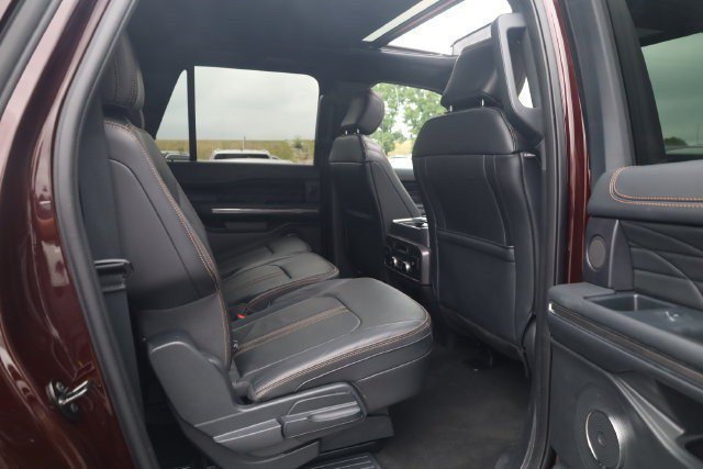 Used 2024 Ford Expedition Max Platinum AWD/4WD image 23