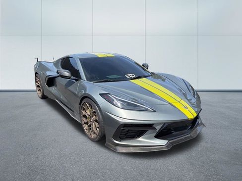 Used 2022 Chevrolet Corvette Stingray Preferred Cpe w/ Z51 Performance Package RWD image 4