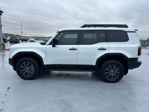 Certified 2025 Toyota Land Cruiser Base image 10