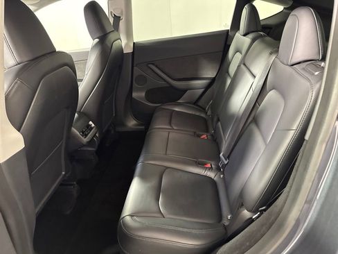 Used 2023 Tesla Model Y Long Range AWD/4WD image 17