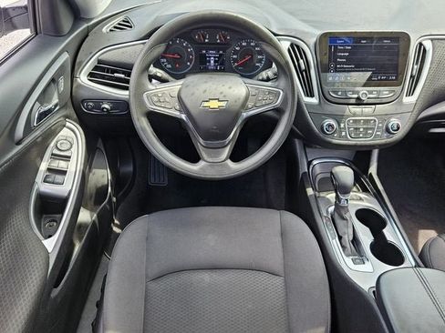 Used 2024 Chevrolet Malibu LT FWD image 13