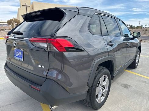 Used 2025 Toyota RAV4 XLE image 5