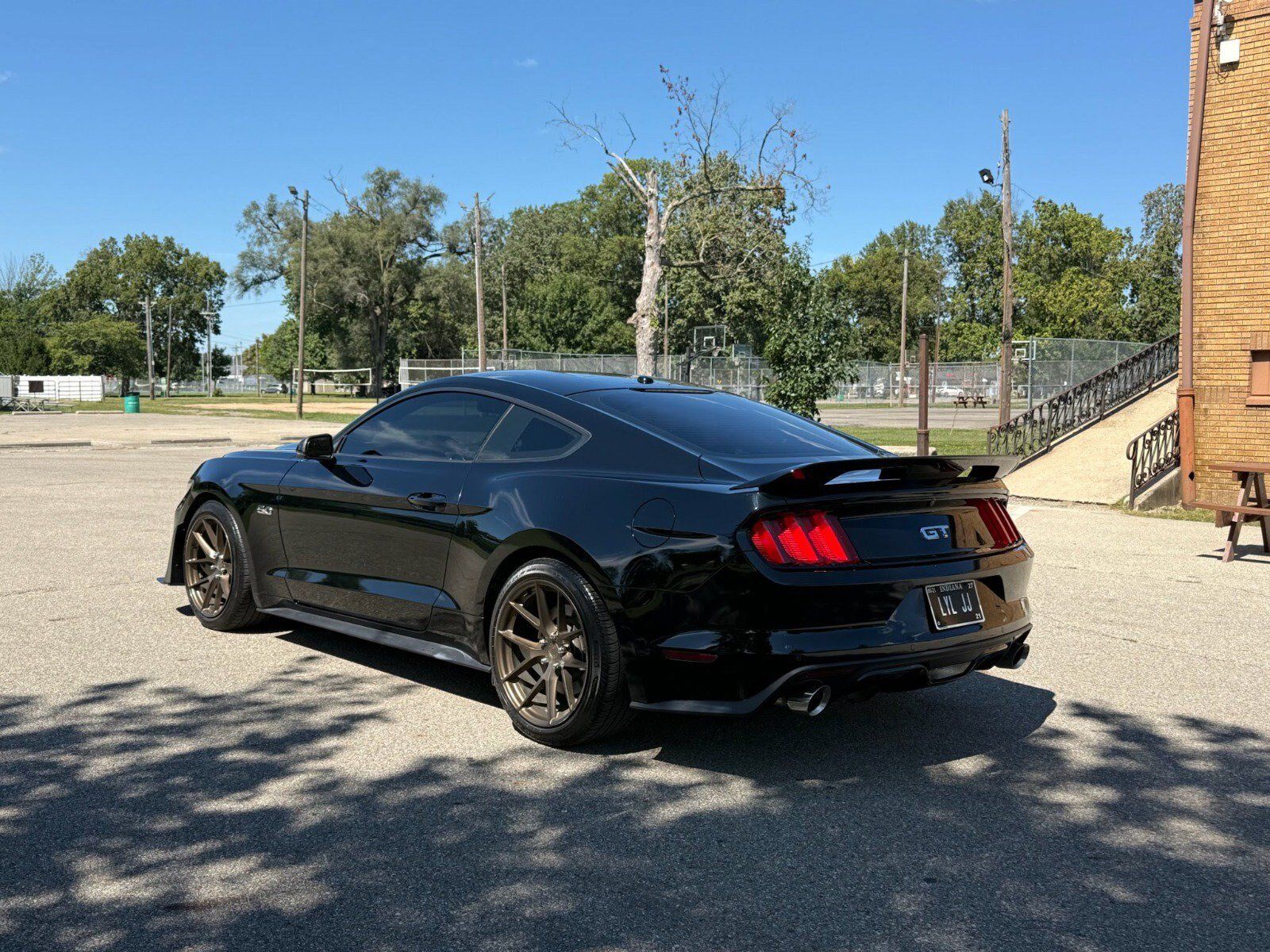 Used 2015 Ford Mustang GT Premium w/ Equipment Group 401A RWD image 9