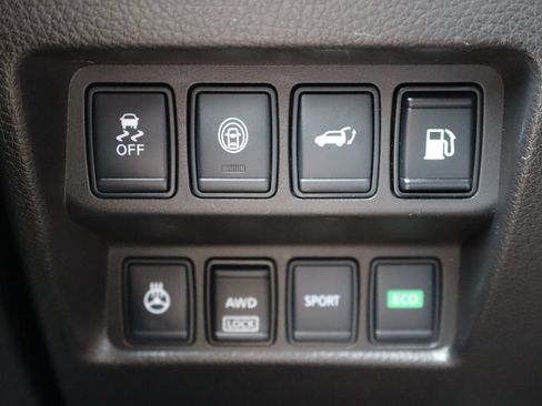 Used 2018 Nissan Rogue SL AWD/4WD image 28