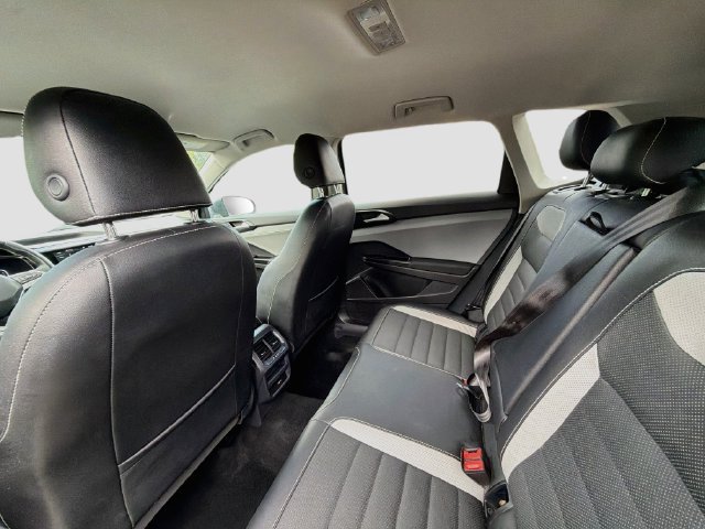 Used 2022 Volkswagen Taos SEL AWD/4WD image 24
