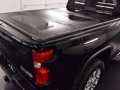 Used 2024 Chevrolet Silverado 2500 High Country w/ Z71 Off-Road Package AWD/4WD image 8