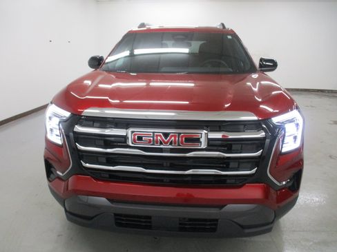 New 2026 GMC Terrain Elevation w/ Elevation Premium Package AWD/4WD image 2