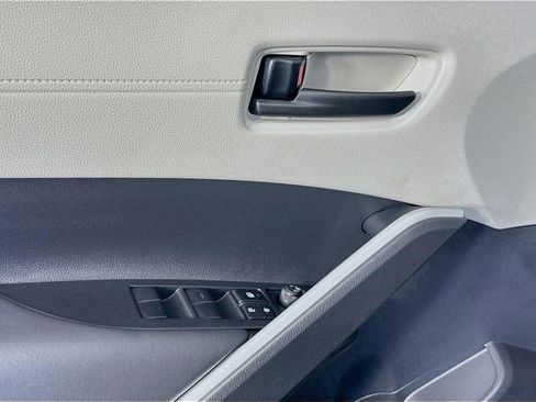 Used 2026 Toyota Corolla Cross L FWD image 23