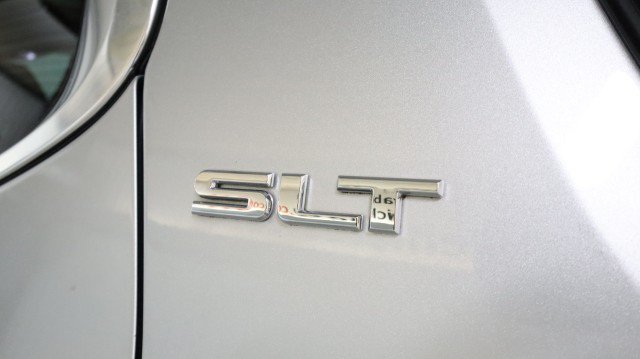 Used 2017 GMC Acadia SLT FWD image 25