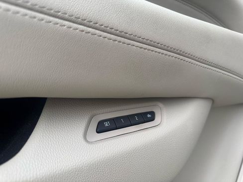 Used 2017 Cadillac Escalade Luxury AWD/4WD image 44
