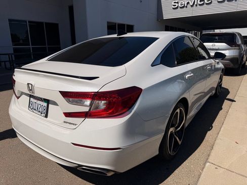 Used 2021 Honda Accord Sport image 3