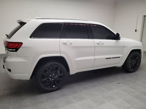 Used 2021 Jeep Grand Cherokee Laredo X AWD/4WD image 10